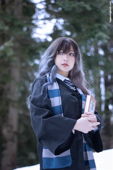 Yuji Koi Phung Phuong Hanh Yuji Hannah Nude OnlyFans Leaks Fappening FappeningBook