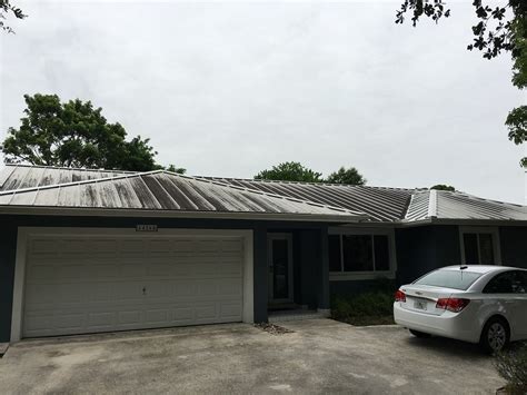 Metal Roof Cleaning In Kendall Fl Roofer Mike Inc