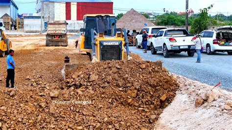 Fantastic Action Heavy Dozer Shantui Dh C Working Moving Rock Macking