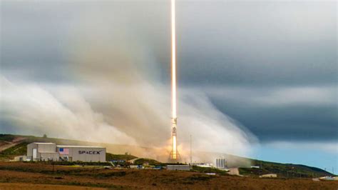 Spacex Réussit Un Triple Lancement De Fusée Falcon 9 En 24 Heures à Peine