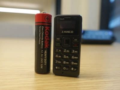 Самый маленький телефон в мире проверили на прочность - 4PDA