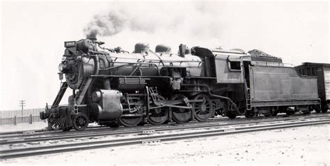 2418 with feedwater heater, relocated bell and headlight. See 2411 above.