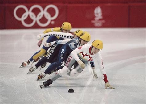 Шорт-трек: история, правила, особенности экипировки