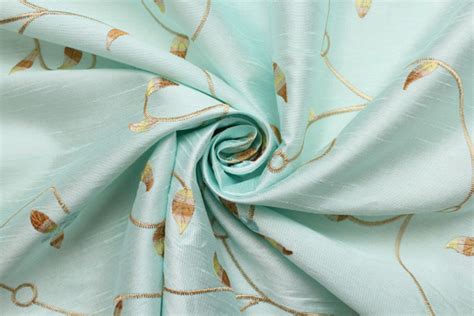 Ткань Тафта с вышивкой бледно-малахитовая, ш145см, 0,5 м - купить с ...