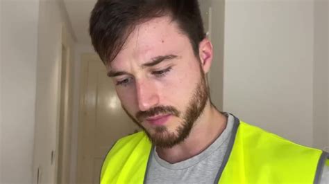 Macrophilia Builder Ass Crush