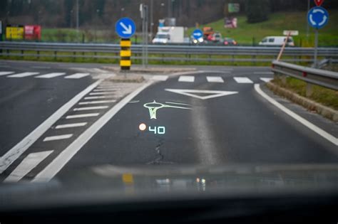 Test: Citroen C5 X 225 S&S ë-EAT8 hybrid shine pack | AMZS