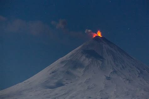 The Eruption Of Klyuchevskaya Sopka Volcano In January 2015 · Russia Travel Blog