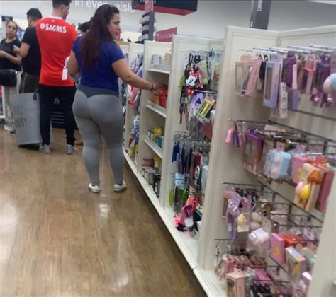 Latina Thick Milf Busted They Always Know Spandex Leggings Yoga Pants Forum