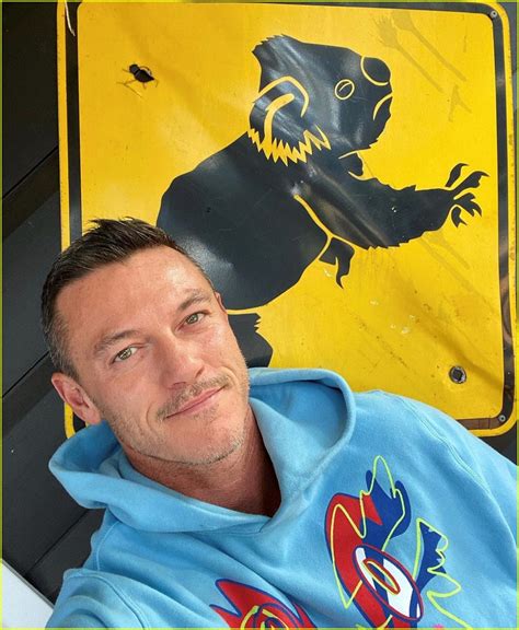 Luke Evans Shares Hot New Shirtless Selfie While At The Beach In Australia Photo Luke