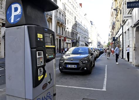 Lyon Le Stationnement Plus Cher Pour Les Grosses Voitures A Sera