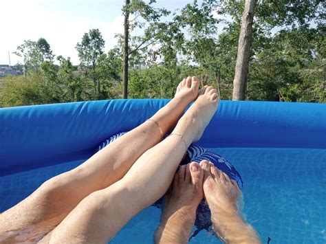 Pool Footsie Nude Pics Xhamster