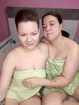 AriaCuteOh Naked Stripping On Cam For Live Sex Video Chat Gyrls