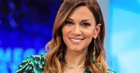 Σοκάρει η Έλλη Κοκκίνου Με εντυπωσιακό μίνι φόρεμα και διαφάνειες στην πίστα Hot News Τα