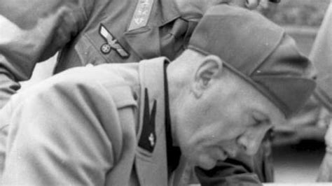 draw benito mussolini dictators