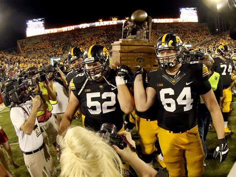 Photos: Iowa vs Iowa State Football | Hawkmaina | qctimes.com