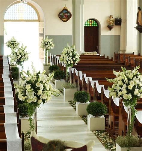 Decoración Floral para una Boda Religiosa Casamento simples na igreja