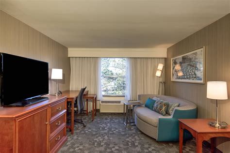 Photos of Chapel Hill NC Hotel | Courtyard Chapel Hill