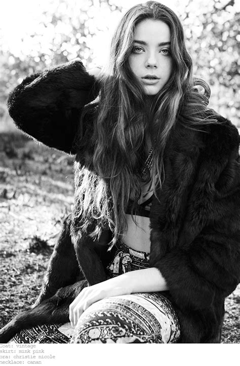 10 Hot Sexy Tash Wolf Bikini Pics