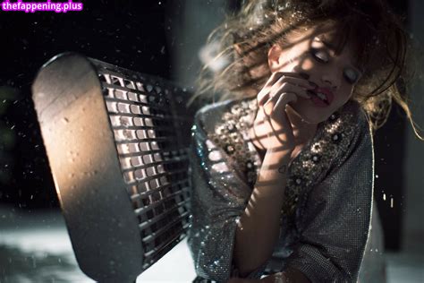 Rosie Huntington Whiteley Rosiehw Nude Onlyfans Photo The Fappening Plus