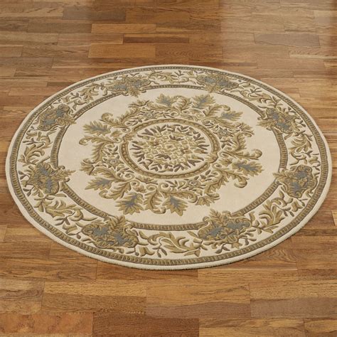 Belmont Ivory Ornate Medallion Wool Round Rug