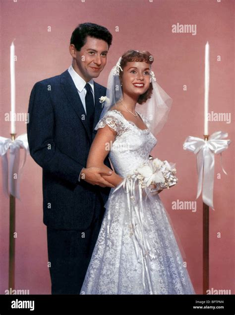 EDDIE FISHER & DEBBIE REYNOLDS ACTOR & ACTRESS (1955 Stock Photo - Alamy