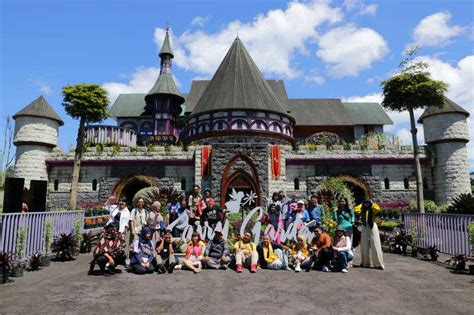 Liburan Bandung Di The Lodge Maribaya Dan Fairy Garden