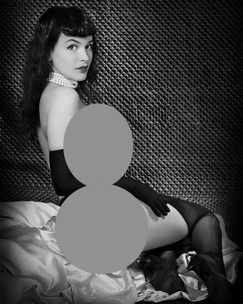 Sexy Vintage Nude In Pearls Fishnets And Gloves C 1950 S Black White Multiple Sizes