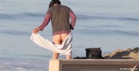 Keanu Reeves Ass Slip And Shirtless In Malibu The Men Men