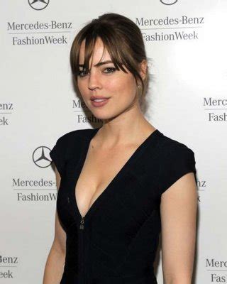 Melissa George Exposing Her Nice Big Boobs In Nude Movie Scenes Porn