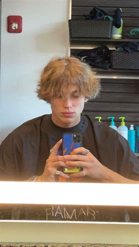 Vinnie Hacker Blonde Guys Hacker Ariana Grande Photoshoot