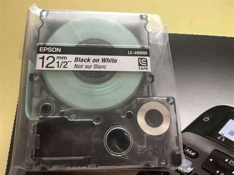 Ленточный принтер EPSON LabelWorks LW-400 C51CB70080 — купить по низкой ...