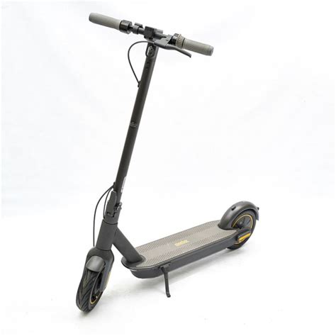 Купить электросамокат Ninebot KickScooter Max G30P в Москве по выгодной ...