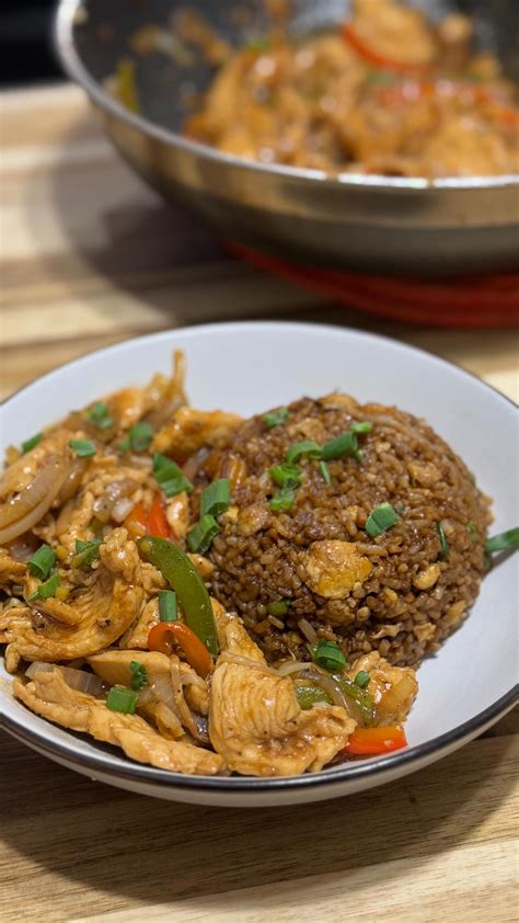 This Coconut Curry Salmon wont last long at your table for dinner! #