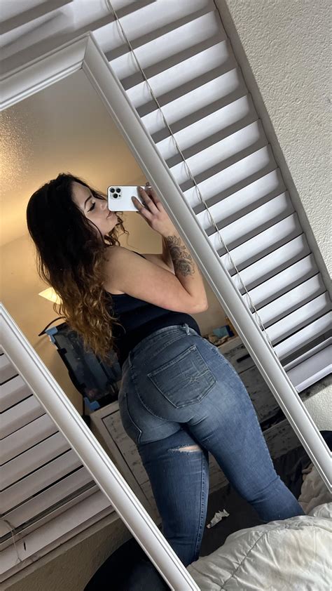 Is My Ass Too Much Compared To My Short Figure Scrolller