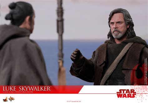 Luke Skywalker Last Jedi Hot Toy Revealed