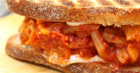 Un Peu Gay Dans Les Coings Sandwich Au Kimchi