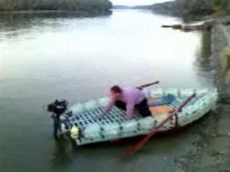 Моторная лодка из пластиковых бутылок - YouTube