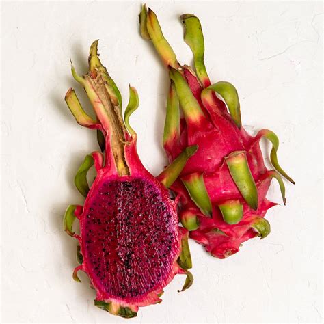 Питахайя красная - купить фрукт сердце дракона в Украине | CrazyBox