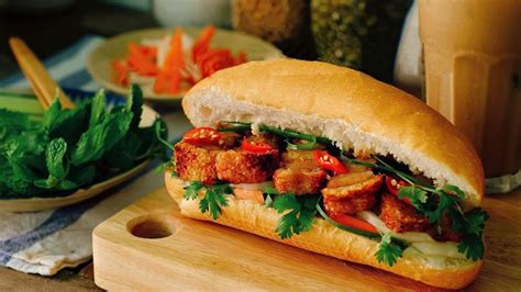 Top 10 Tiệm Bánh Mì Việt Nam ? Top 10 Tiệm Bánh Mì Ngon Có Tiếng Ở Tp