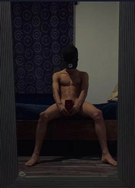 Anyone Wanna Talk Nudes Gaysnapchatimages Nude Pics Org