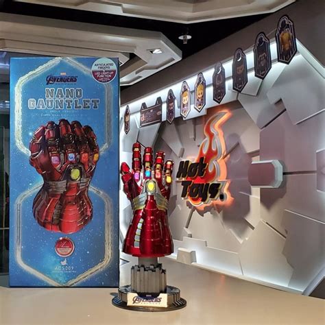 Hot Toys ACS Nano Gauntlet Hulk Version Collectible 無限手套 Hulk 手套 量子手套 興趣及遊戲 玩具 遊戲