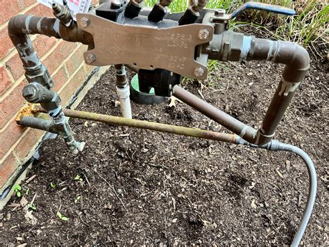 Leak before backflow preventer : r/Plumbing