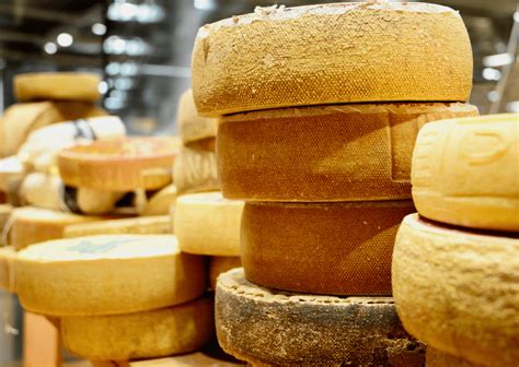 Fromages Suisses Traditions Et Saveurs Des Alpes La Belle Assiette