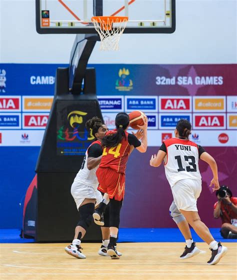 Hot Girl B Ng R Tr Ng Th O Vy Ng P U Xu Ng S N V N Xin Ti P T C Thi U Cho B Ng R N