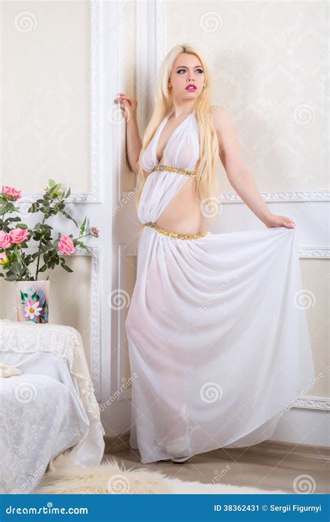 Luxurious Blonde Woman In A White Dress Stock Image Image Of Fashion Flower 38362431