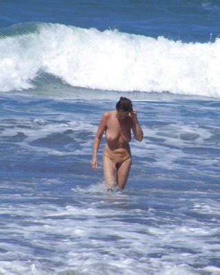 Granny Beach Porn Pics PICTOA