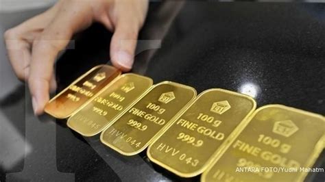 Harga Emas Antam Turun Rp6 000 Per Gram Jadi Rp947 000 Berikut Daftar