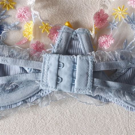 Sexy Lingerie Set Floral Lace Embroidery Bra Pieces Set Fancy Ruffles Underwear Delicate