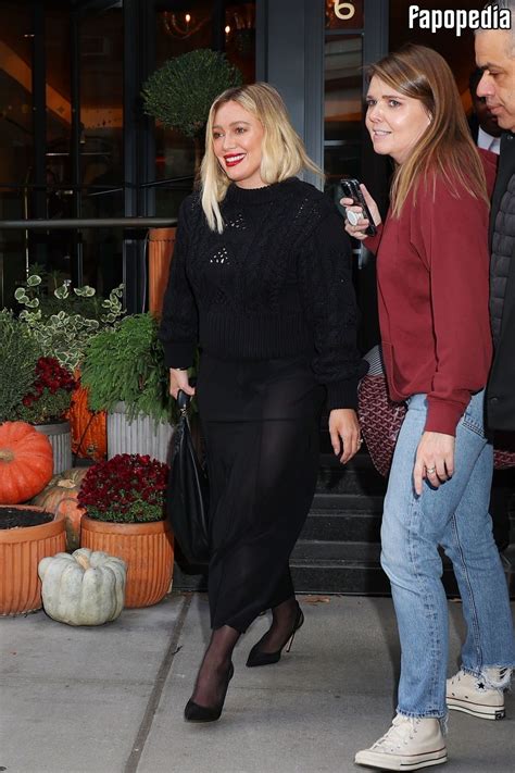 Hillary Duff Nude Leaks Photo Fapopedia