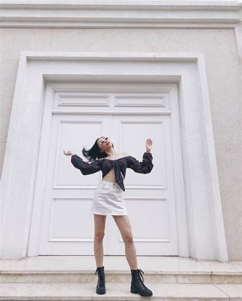 Tóc Tiên khoe thân hình nóng bỏng đẹp từng centimet với bikini